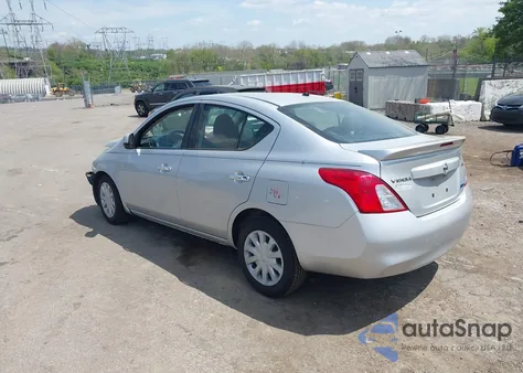 2013 Nissan Versa 1.6 Sv from USA, damaged, VIN 3N1CN7AP8DL859478